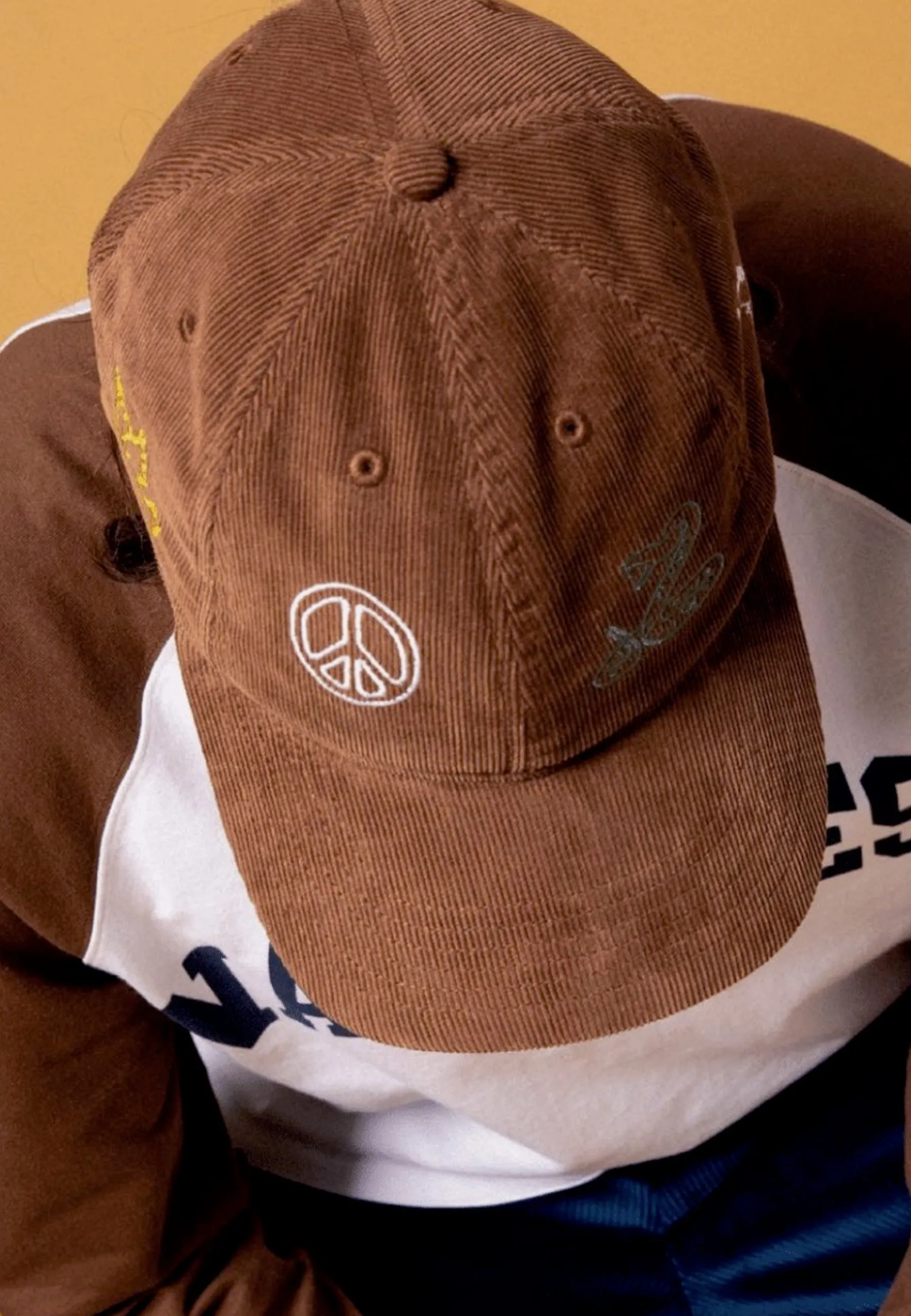 6 Panel Cap Jaide Corduroy - chocolate brown