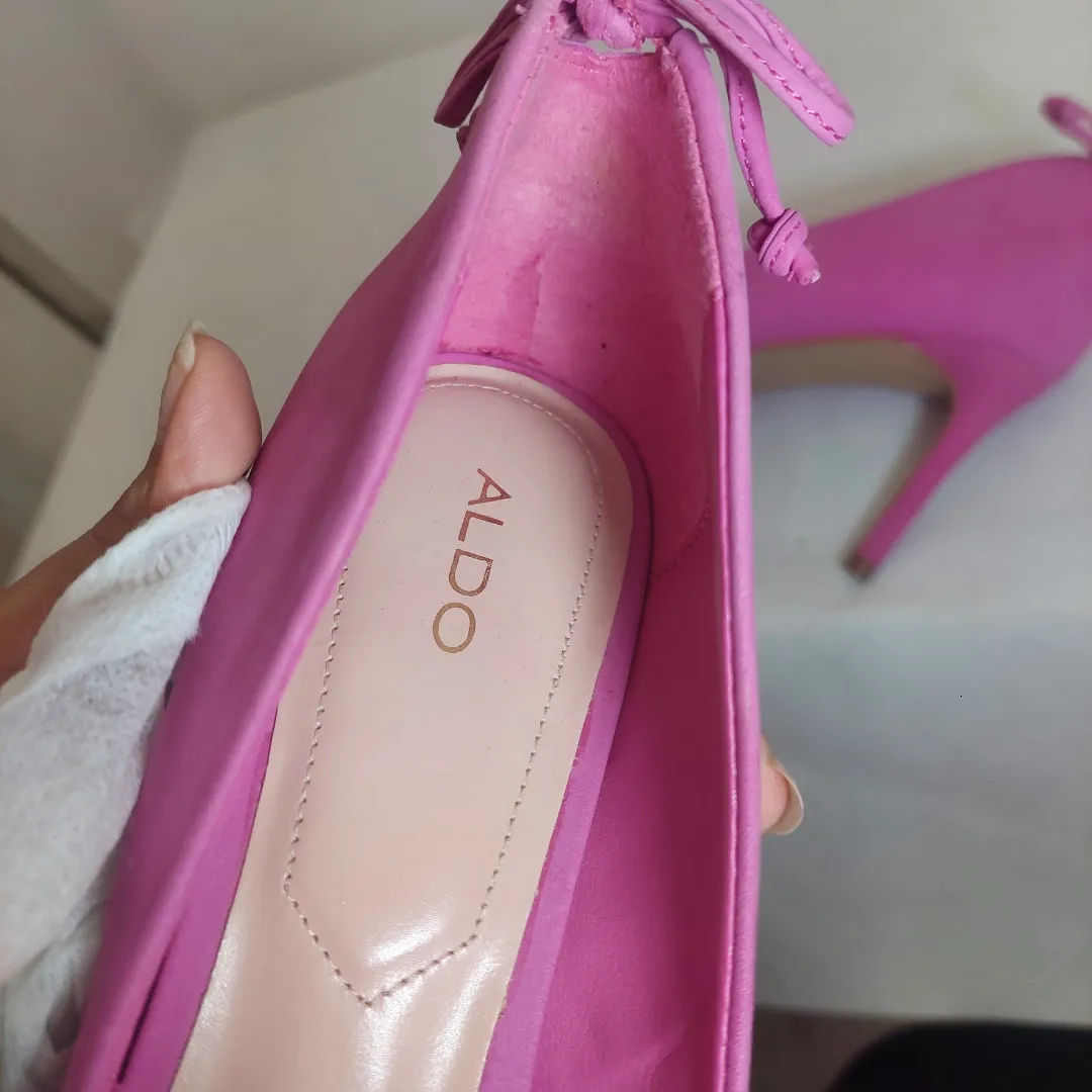 ALDO Light Purple Suede Pointed Pumps | Pre loved |