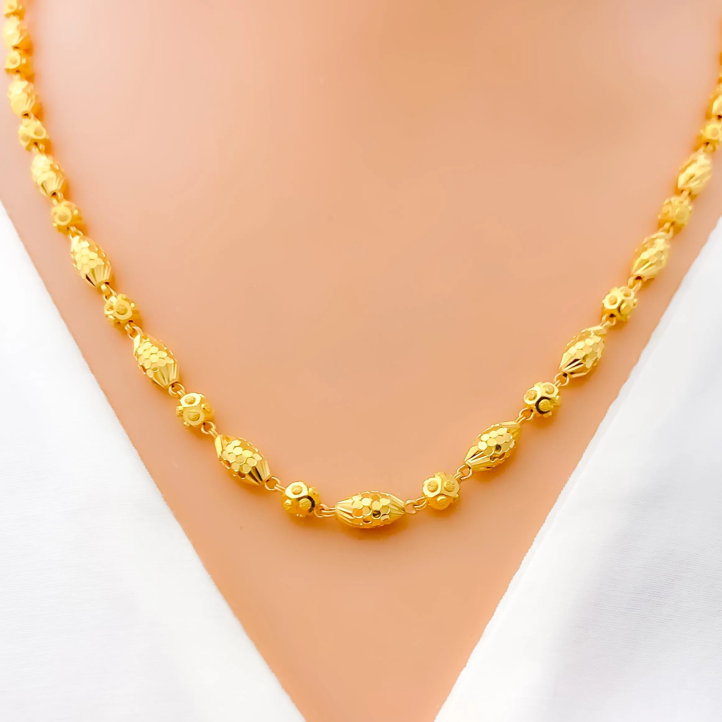 Alternating Marquise Bead 22K Gold Necklace - 18"