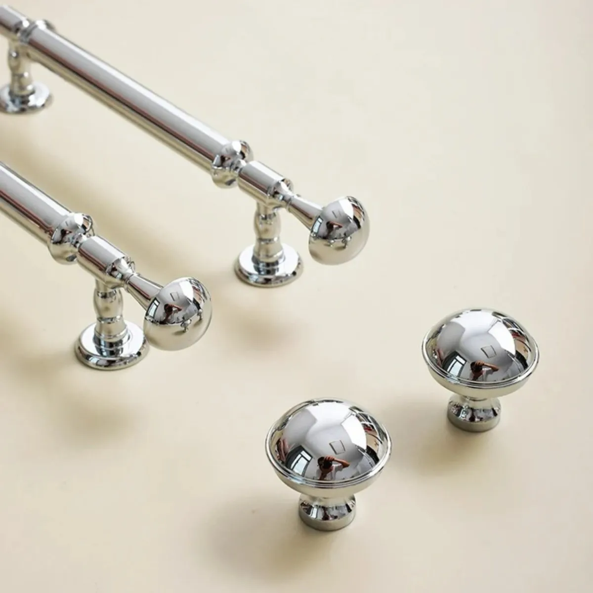 Anzu Knob & Pull Bar