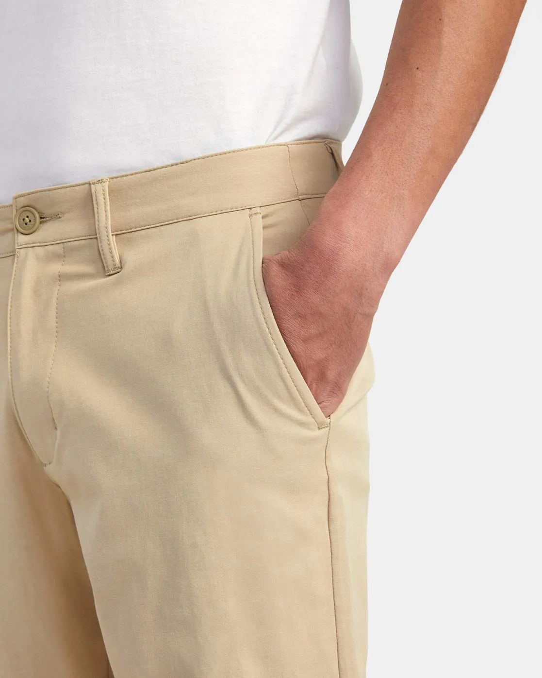 Back In Hybrid Walkshorts 19" - Khaki