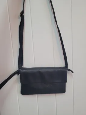 Blog Black Crossbody Bag