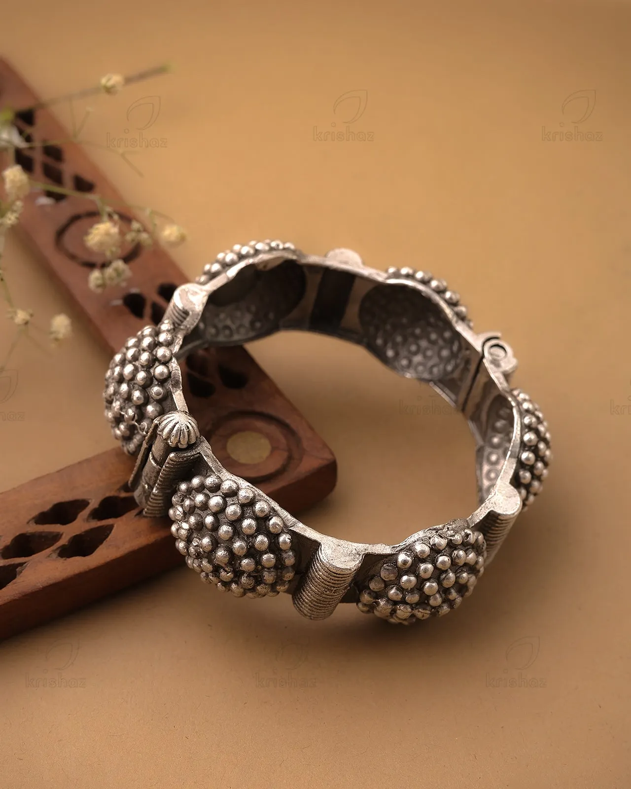 Drishya One Piece Bangle