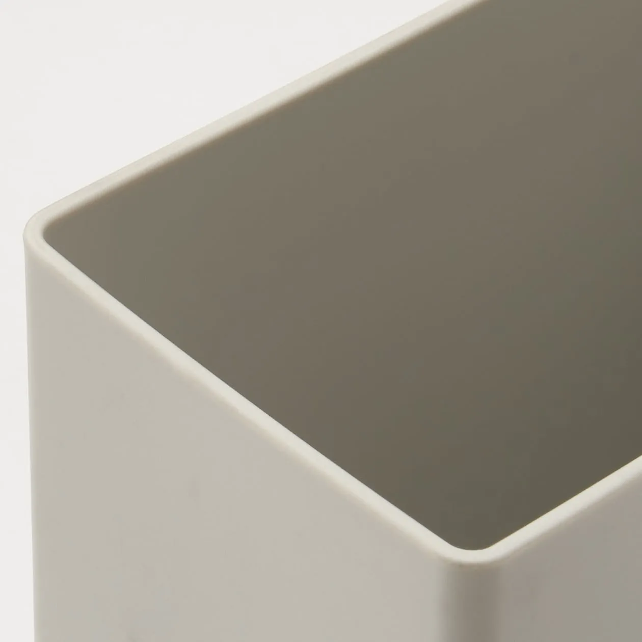 Polypropylene Desktop Dust Bin With Lid - Mini