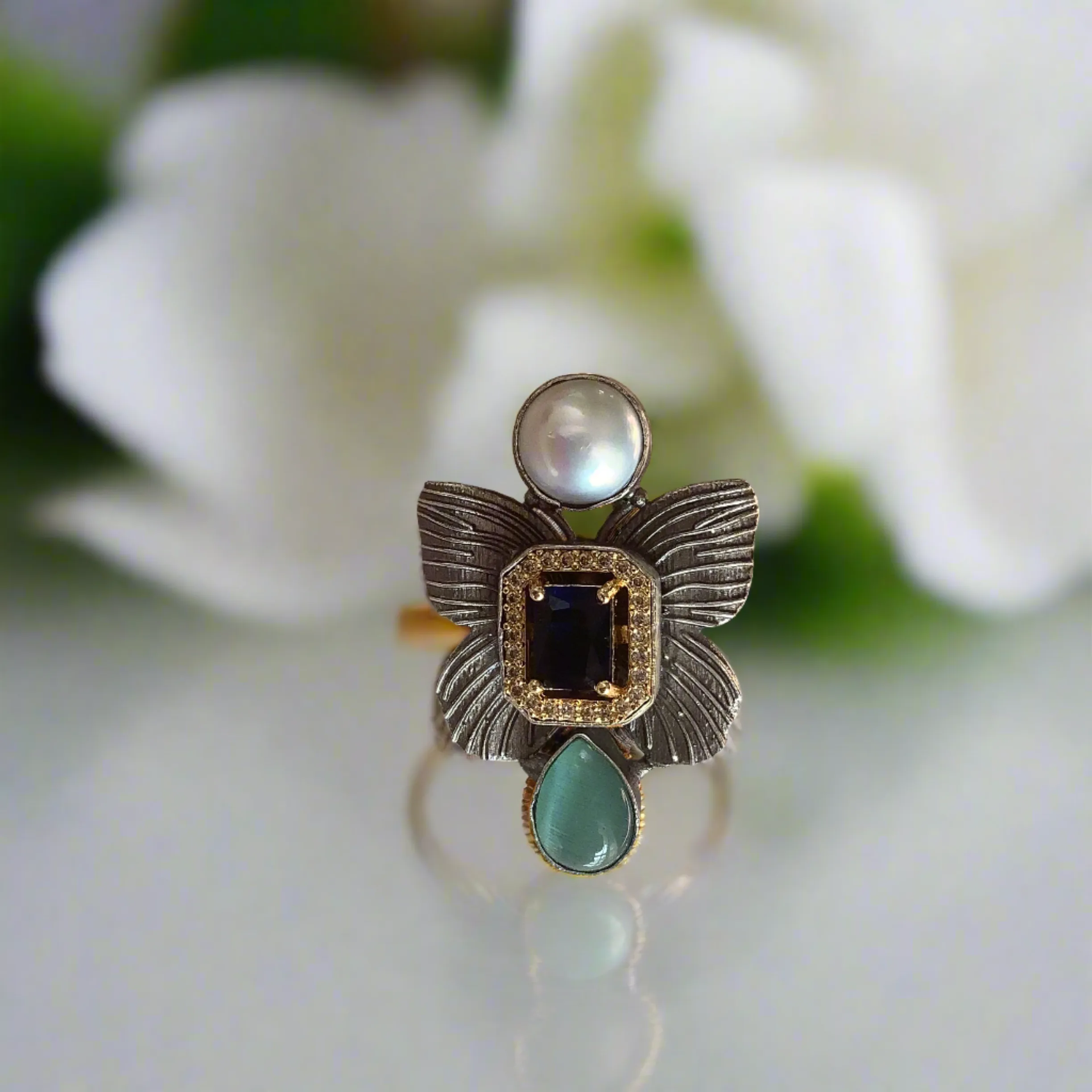 Salvanity German Silver Pearl Butterfly adjustable Finger Ring (Monalisa Green & Blue Sapphire)